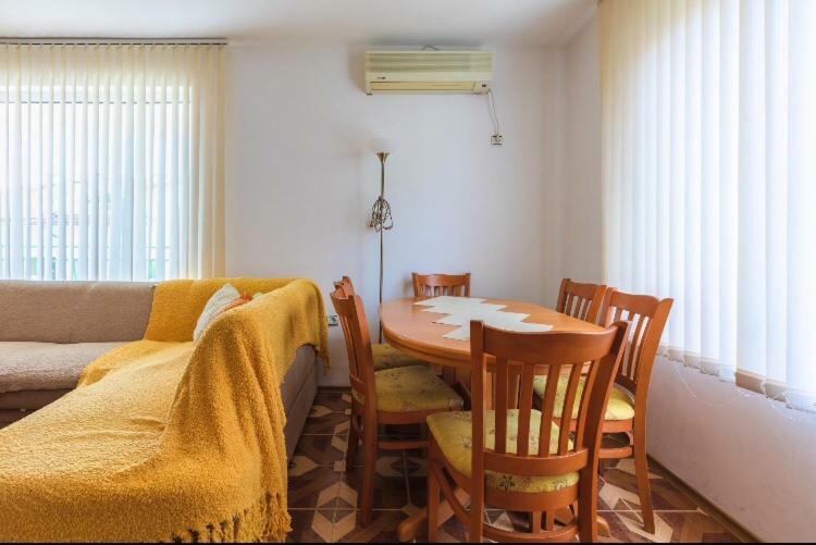 Duplex Apartments Sveti Vlas Exterior photo